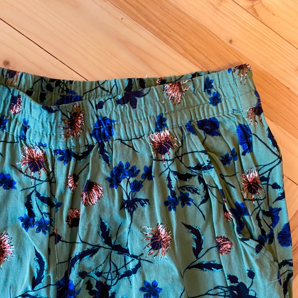 Jessica Simpson Cadie Green Floral Pants - Picture 9 of 9